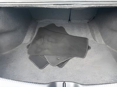 2021 Chrysler 300 - Photo 7