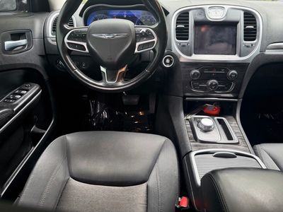 2021 Chrysler 300 - Photo 14