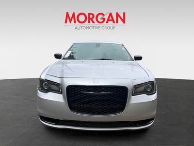2021 Chrysler 300 - Photo 2
