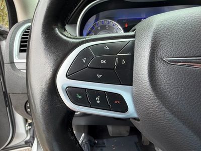2021 Chrysler 300 - Photo 24