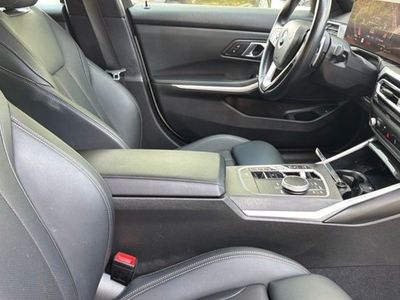2024 BMW 3 Series - Photo 9