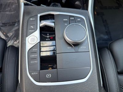 2024 BMW 3 Series - Photo 27
