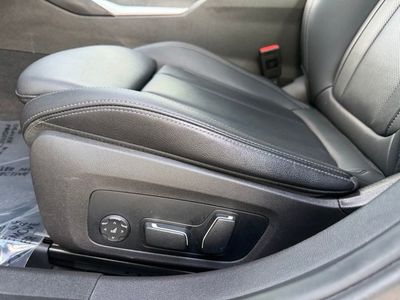 2024 BMW 3 Series - Photo 18
