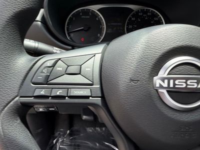 2025 Nissan Versa - Photo 18