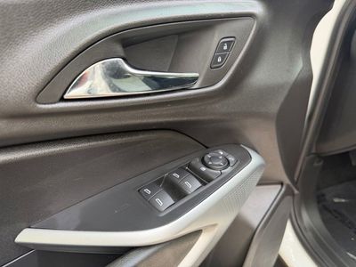 2025 Chevrolet Trax - Photo 12