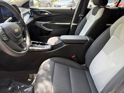 2025 Chevrolet Trax - Photo 14