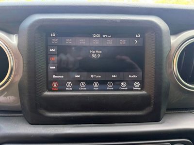 2021 Jeep Wrangler - Photo 24