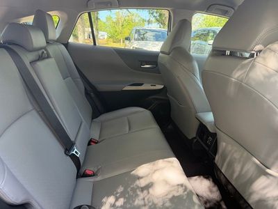 2024 Toyota Venza - Photo 8