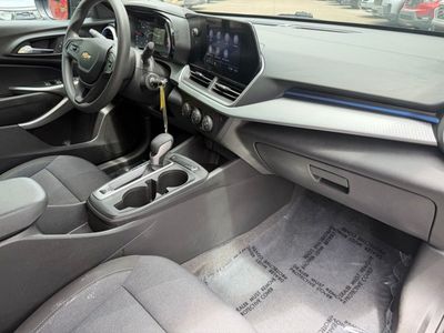 2025 Chevrolet Trax - Photo 10