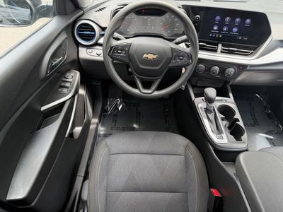 2025 Chevrolet Trax - Photo 14