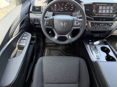 2026 Honda Ridgeline — photo 11 view