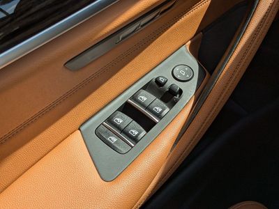 2023 BMW 5 Series - Photo 19