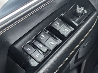 2024 Jeep Wagoneer - Photo 23