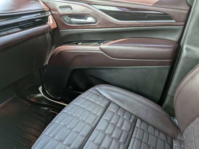 2024 Cadillac Escalade - Photo 21