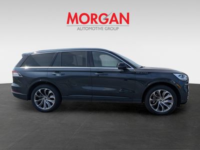 2022 Lincoln Aviator Plug-In Hybrid - Photo 3