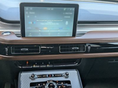 2022 Lincoln Aviator Plug-In Hybrid - Photo 21
