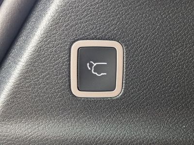 2026 Chrysler Pacifica — photo 14 view