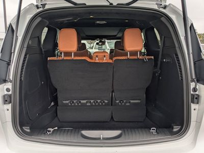 2026 Chrysler Pacifica — photo 13 view