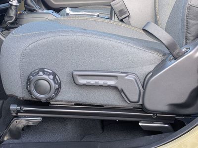 2026 Jeep Wrangler - Photo 14
