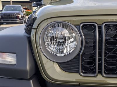 2026 Jeep Wrangler - Photo 10