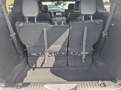 2026 Chrysler Pacifica — photo 12 view