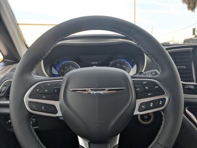 2026 Chrysler Pacifica — photo 23 view