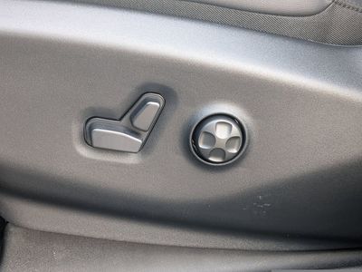 2026 Chrysler Pacifica — photo 20 view