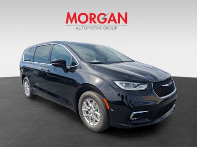 2026 Chrysler Pacifica — side profile view