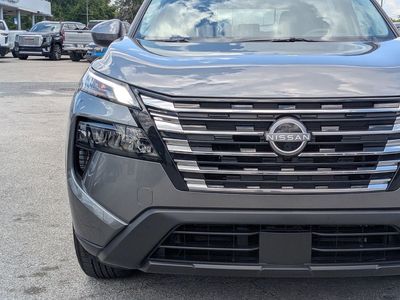 2025 Nissan Rogue - Photo 9