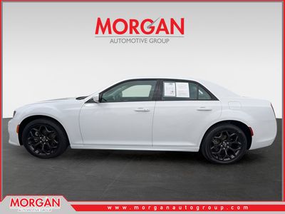 2023 Chrysler 300 - Photo 6