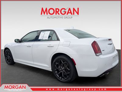 2023 Chrysler 300 - Photo 5
