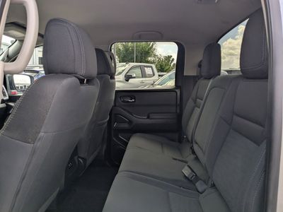 2024 Nissan Frontier - Photo 10