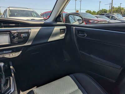 2015 Toyota Corolla - Photo 15