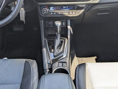 2015 Toyota Corolla - Photo 17