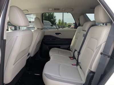 2023 Nissan Pathfinder - Photo 14