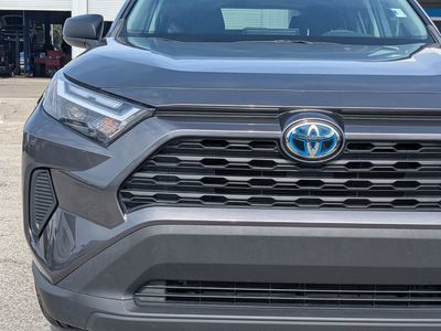 2024 Toyota RAV4 Hybrid - Photo 9