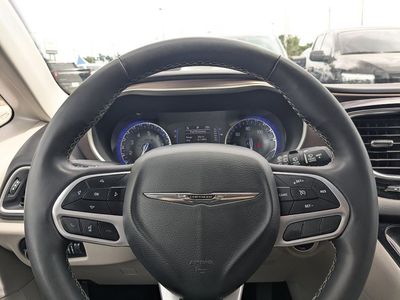 2023 Chrysler Voyager - Photo 23