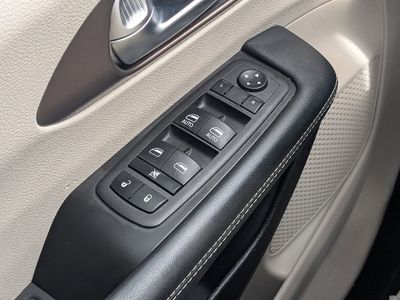 2023 Chrysler Voyager - Photo 21