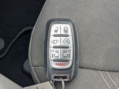 2023 Chrysler Voyager - Photo 33