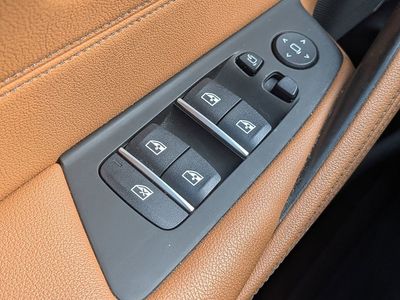 2023 BMW 5 Series - Photo 23
