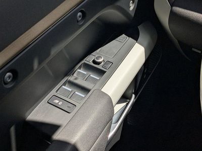 2021 Land Rover Defender 110 - Photo 20