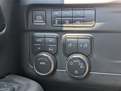 2025 Chevrolet Tahoe - Photo 21