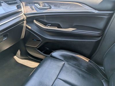 2022 Jeep Grand Cherokee - Photo 19