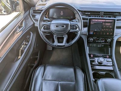 2022 Jeep Grand Cherokee - Photo 18