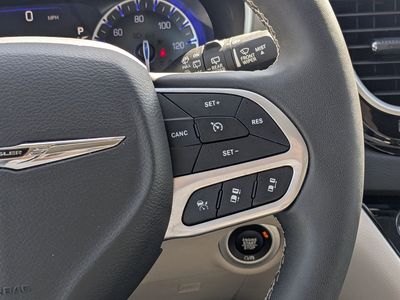 2024 Chrysler Pacifica - Photo 23