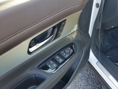 2026 Nissan Murano - Photo 9