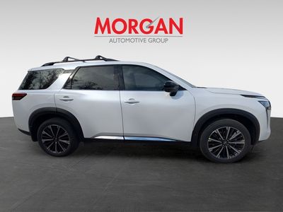 2026 Nissan Pathfinder — side profile view