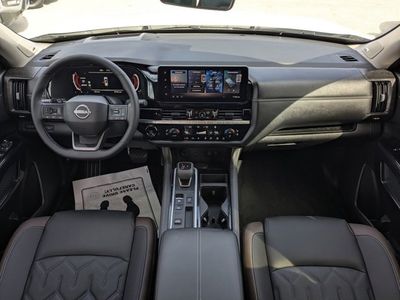 2026 Nissan Pathfinder — photo 15 view