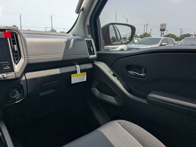 2026 Nissan Frontier — photo 16 view