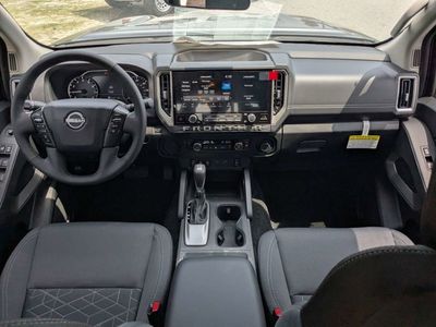 2026 Nissan Frontier — photo 14 view